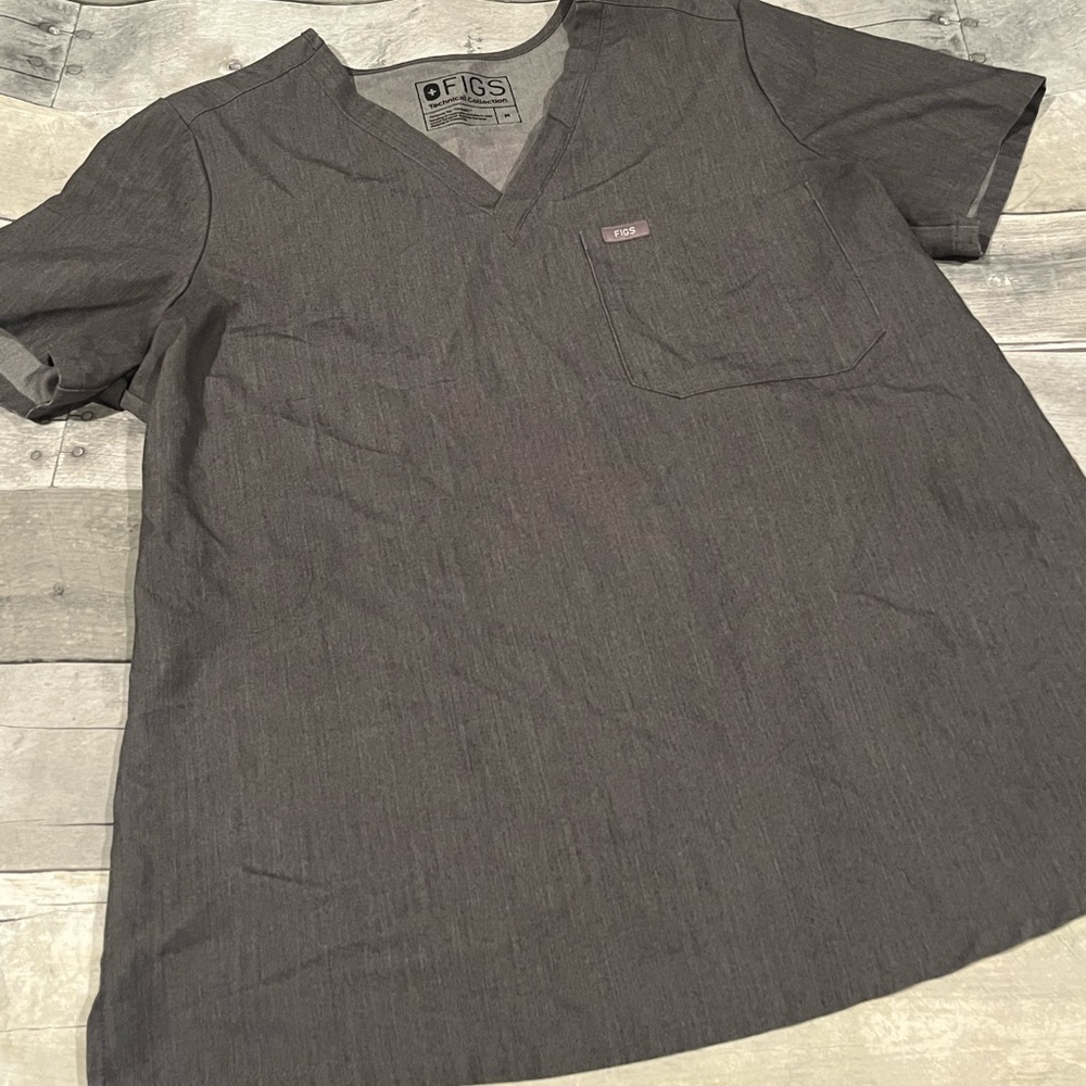 FIGS Graphite Catarina Top